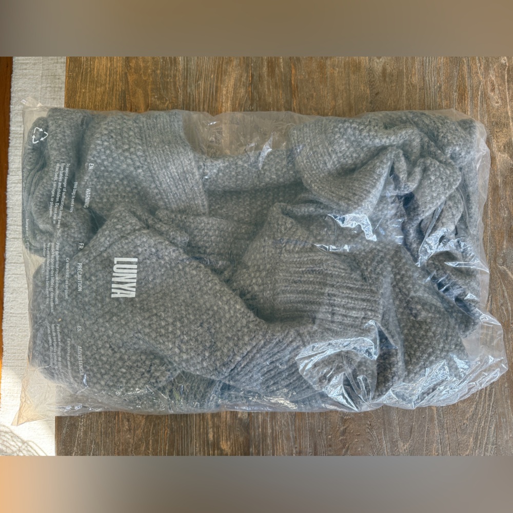 NWOT Lunya Chunky Wool Belted Robe in Grey Medium / M